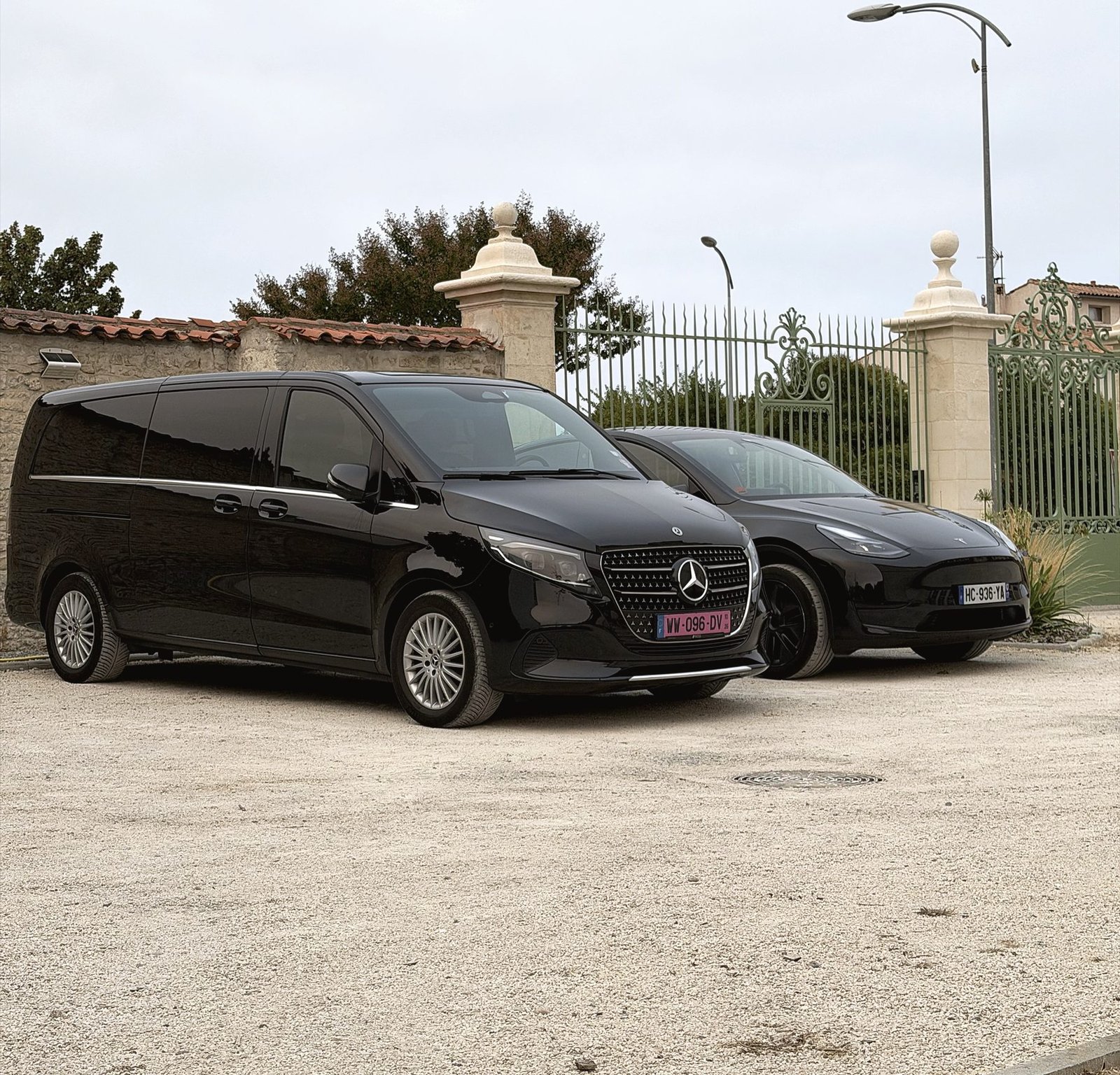 Van et Tesla MyCourse